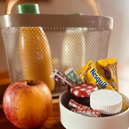 Airelles - Jacuzzi - Sauna - De Charme 펜션 *