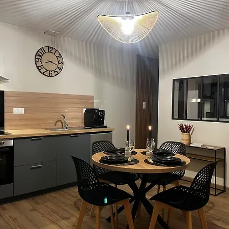 Airelles - Jacuzzi - Sauna - De Charme * Bucquoy