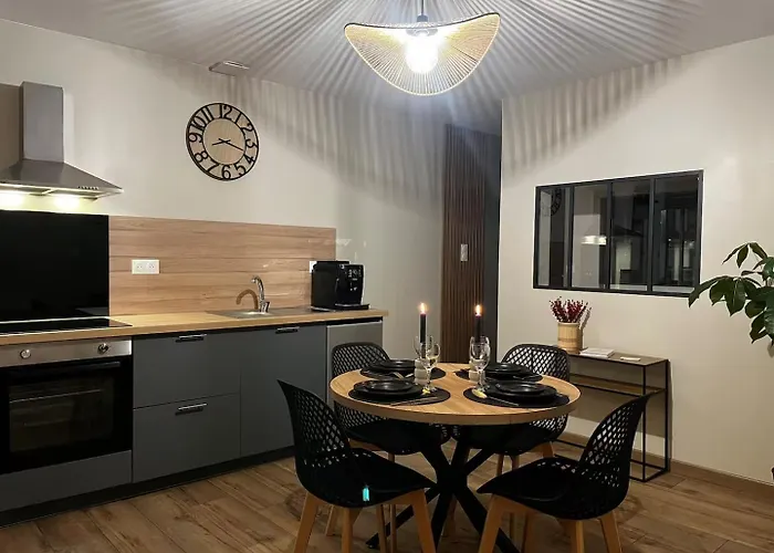 Airelles - Jacuzzi - Sauna - De Charme * Bucquoy